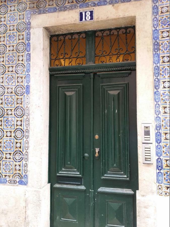 Cozy 1St Floor Flat Central Chiado District With Balconies And Ac 19Th Century Building Lisboa 外观 照片