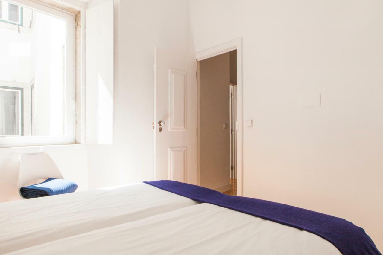 Cozy 1St Floor Flat Central Chiado District With Balconies And Ac 19Th Century Building Lisboa 外观 照片